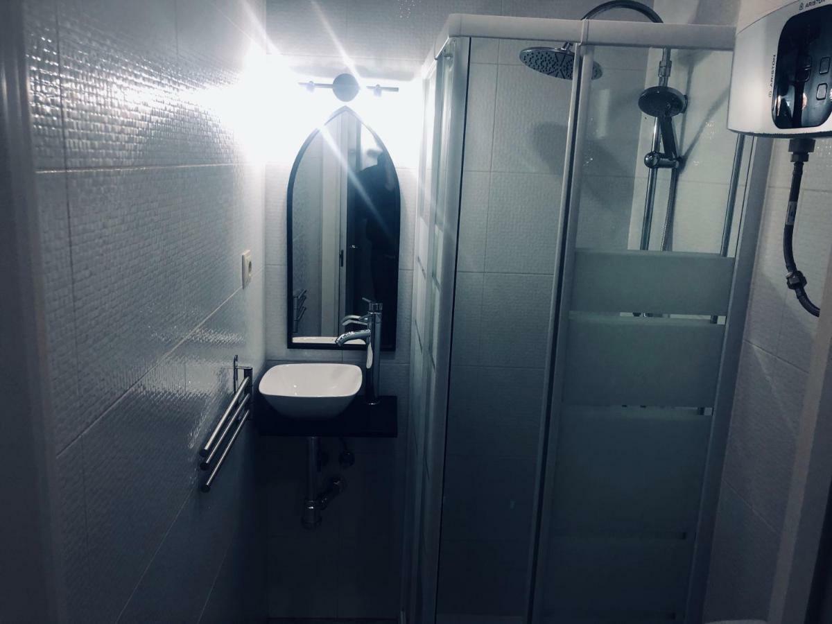 Gran Via Apartamentos De Temporada Madrid Eksteriør bilde